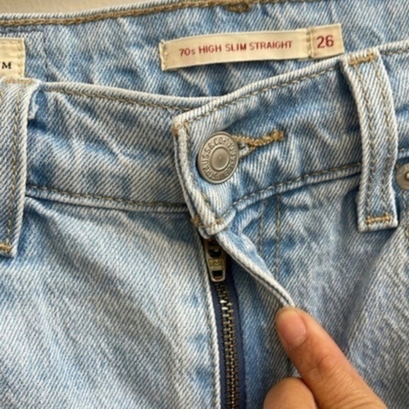 Levi’s 70s high slim straight Jean Size W26 L31 Color Blue Wash - Picture 6 of 16